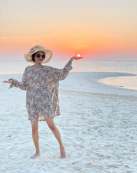 আজ জন্মদিন জনপ্রিয় অভিনেত্রী মধুর। শুধুমাত্র হিন্দি ছবির জগতেরই পরিচিত নাম নয়। মধু অভিনয় করেছেন তামিল, তেলুগু, কন্নড়, মালায়লম ছবিতেও। আজ তাঁর জন্মদিনে জেনে নেওয়া যাক তাঁর সেরা কিছু ছবি এবং তাঁর সম্পর্কে অজানা কিছু তথ্য।