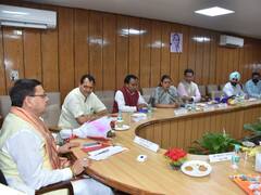 Uttarakhand News: शपथ ग्रहण के चार दिन बाद भी विभागों के बंटवारे पर सस्पेंस बरकरार, कांग्रेस ने साधा निशाना
