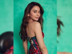 PHOTO : आँखों में तेरी... मल्टीकलर गाऊनमध्ये रकुल प्रीत सिंहचा घायाळ करणारा अंदाज!