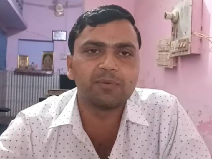 Etah Journalist get two lakh compensation after human rights commission action ann Etah News: मानवाधिकार आयोग के आदेश पर एटा के पत्रकार को मिला दो लाख का मुआवजा, जानें- क्या है वजह?