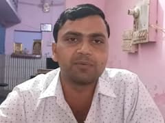 Etah News: मानवाधिकार आयोग के आदेश पर एटा के पत्रकार को मिला दो लाख का मुआवजा, जानें- क्या है वजह?