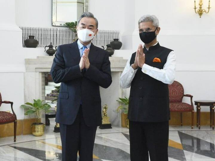 Chinese Foreign Ministers visit to India bilateral relations on the border dispute issue भारत के साथ सीमा विवाद को लेकर चीन का बड़ा बयान, द्विपक्षीय संबंधों को बढ़ावा देने के लिए रखा तीन सूत्री दृष्टिकोण का प्रस्ताव