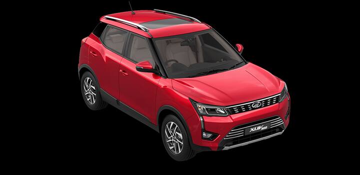 Mahindra XUV300 अभी भी वयस्क लोगों के लिए एक आदर्श 5-स्टार सुरक्षा रेटिंग के साथ है, और सभी चार डिस्क ब्रेक, 6 एयरबैग, फ्रंट और रियर पार्किंग सेंसर, ESP, ABS के साथ EBD, कॉर्नर ब्रेकिंग कंट्रोल जैसी सुरक्षा तकनीक से लैस है. एंट्री-लेवल 1.2-लीटर पेट्रोल MT W4 एक वैरिएंट है जिसकी कीमत वर्तमान में 10 लाख रुपये (ऑन-रोड, दिल्ली) से कम है. टर्बो-पेट्रोल इंजन 110 पीएस की पावर और 200 एनएम का टॉर्क जेनरेट करता है. Mahindra 1.5-लीटर डीजल मोटर के साथ सब-कॉम्पैक्ट SUV भी पेश करती है जो 117 PS और 300 Nm का टॉर्क जेनरेट करती है.