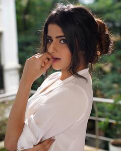 खूबसूरती के मामले में किसी एक्ट्रेस से कम नहीं हैं भाग्यश्री की बेटी अवन्तिका, यकीन न हो तो खुद ही देख लें...