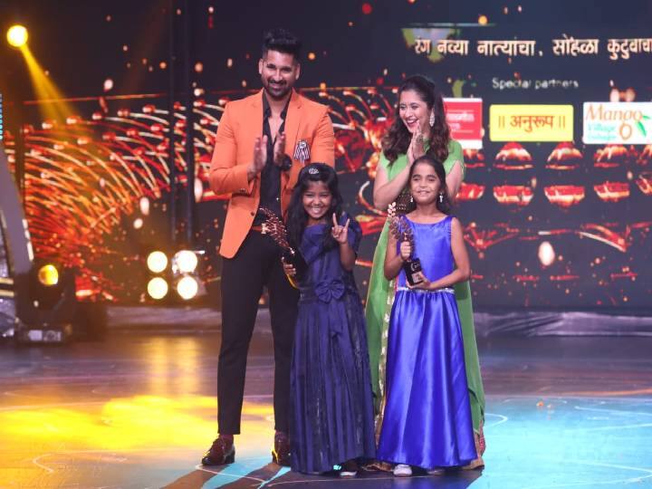 या पुरस्कारांच्या शर्यतीत ‘लोकप्रिय भावंडं’ हा पुरस्कार ‘लेक माझी दुर्गा’ या मालिकेतील ‘दुर्गा-शिवानी’ या बहिणींनी पटकावला आहे.