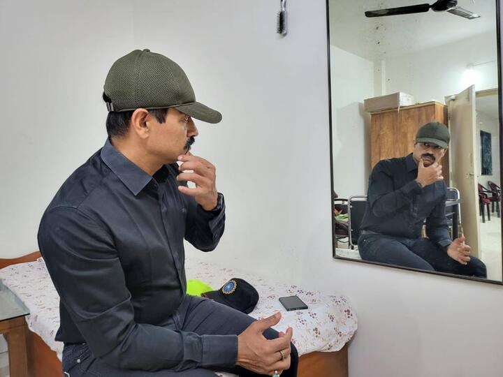 आयर्नमॅन अशी ओळख असलेले पिंपरी चिंचवडचे पोलीस आयुक्त कृष्ण प्रकाश (pimpri chinchwad police commissioner krishna prakash)यांनी पुन्हा एकदा वेशांतर करून स्टिंग ऑपरेशन केलं.