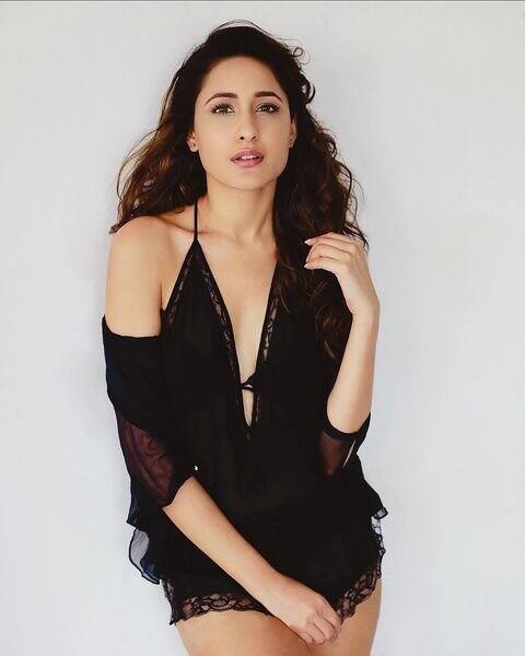 ప్రగ్యా జైస్వాల్ లేటెస్ట్ ఫొటోలు (Photo Courtesy: Pragya Jaiswal Instagram)