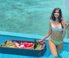 મોડલ સાક્ષી મલિકનો ફરી જોવા મળ્યો હોટ અંદાજ, શેર કરી બિકિની તસવીરો