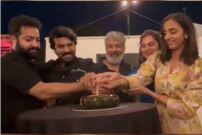 Ram Charan Birthday Celebrations By RRR Team: పిచ్చ నాటుగా సెలబ్రేషన్స్ | Rajamouli | NTR | ABPDesam