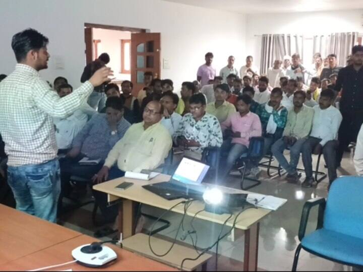 Etawah News Electricity department launched app for better service to consumers ann Etawah News: विद्युत विभाग ने उपभोक्ताओं को बेहतर सेवा के लिए लॉन्च किया ऐप, जानें- कैसे मिलेगा फायदा?