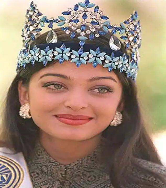 ऐश्वर्याचा हा फोटो तेव्हाचा आहे, ज्यावेळी ऐश्वर्यानं इतिहास रचत मिस वर्ल्डचा किताब आपल्या नावे केला होता.