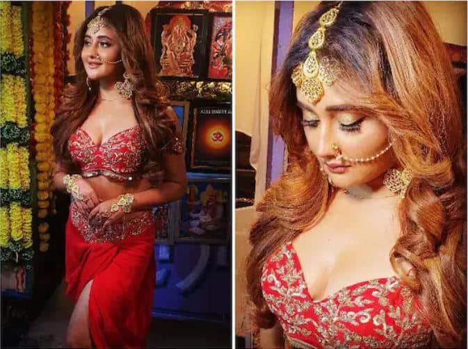 ਏਕਤਾ ਕਪੂਰ ਦੇ ਮਸ਼ਹੂਰ ਸ਼ੋਅ 'ਨਾਗਿਨ 6' ਵਿੱਚ ਇੱਕ ਨਵਾਂ ਮੋੜ ਦੇਖਣ ਨੂੰ ਮਿਲ ਰਿਹਾ ਹੈ। ਹੁਣ ਸ਼ੋਅ ਵਿੱਚ ਰਸ਼ਮੀ ਦੇਸਾਈ ਦੀ ਐਂਟਰੀ ਨੂੰ ਲੈ ਕੇ ਇੱਕ ਨਵਾਂ ਟਵਿਸਟ ਆਇਆ ਹੈ। ਇਸ ਸ਼ੋਅ 'ਚ ਰਸ਼ਮੀ ਨੈਗੇਟਿਵ ਕਿਰਦਾਰ ਯਾਨੀ ਲਾਲ ਨਾਗਿਨ ਦੇ ਕਿਰਦਾਰ 'ਚ ਨਜ਼ਰ ਆਉਣ ਵਾਲੀ ਹੈ ਜੋ ਕਾਫੀ ਜ਼ਹਿਰੀਲੀ ਹੋਣ ਵਾਲੀ ਹੈ।