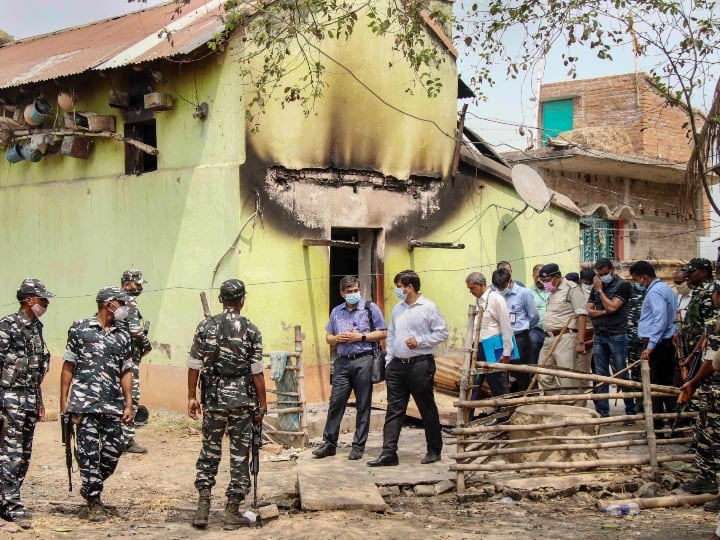 West Bengal CBI made 21 people accused in Birbhum violence case पश्चिम बंगाल: बीरभूम हिंसा मामले में CBI ने 21 लोगों को बनाया आरोपी, जलाकर मारे गए थे आठ लोग