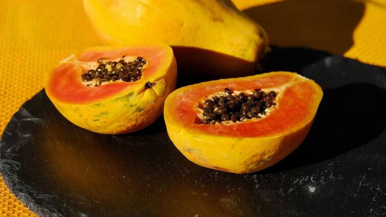 Health Benefits of papaya, nutrition and effects on skin, know in details Benefits Of Papaya: পেট ভাল রাখতে পাতে পেঁপে, ত্বকেরও বন্ধু