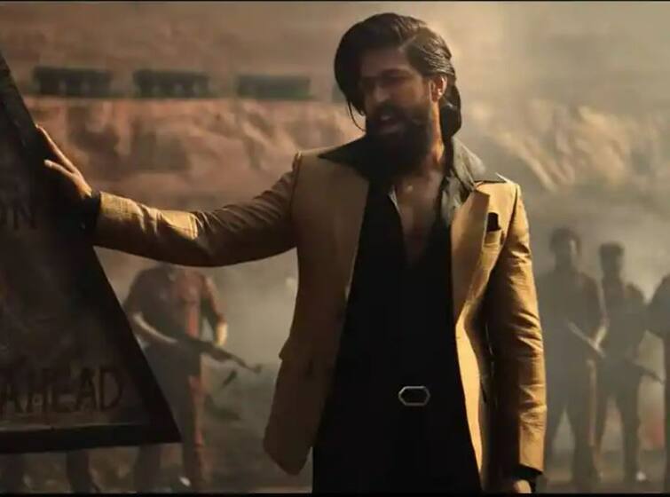 The trailer of the most awaited movie of the year 2022 KGF 2 has been released KGFમાં ગરુણાને માર્યા બાદ શું થયું જાણવા માગો છો? જુઓ યશની ફિલ્મનું ધાંસૂ ટ્રેલર