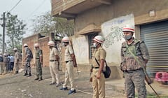 Birbhum Violence: ওই রাতে কী ঘটেছিল? সাঁইথিয়ার বাতাসপুরে গিয়েও স্বজনহারাদের বয়ান রেকর্ড করতে পারে CBI | Bangla News