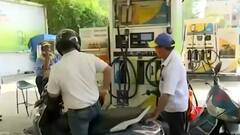 Madhya Pradesh: देश में सरपट दौड़ी महंगाई, पिछले 10 दिनों पेट्रोल-डीजल की कीमतों में 6.40 रुपये का इजाफा, 1 अप्रैल से टोल दरें बढ़ेंगी