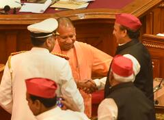 In Photos: यूपी के सियासी गलियारे की वो तस्वीरें जिसकी खूब चर्चा हुई