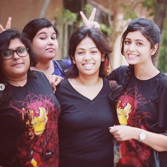 এই ছবির হাত ধরে দ্বিতীয়বার জুটি বাঁধছেন দুই অভিনেতা ও প্রযোজনা সংস্থা। ঋতাভরীর সঙ্গে 'ব্রহ্মা জানেন গোপন কম্মটি' এবং আবীরের সঙ্গে 'মনোজদের অদ্ভুত বাড়ি' ছবির পর এই দ্বিতীয়বার উইন্ডোজ জুটি বাঁধছে।