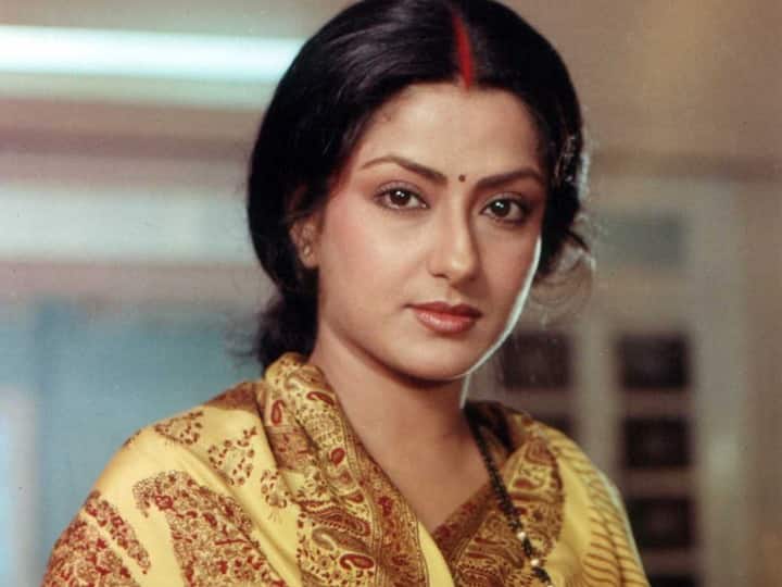 Bollywood Actress Moushumi Chatterjee tragic life unknown facts इस सदमे से आज भी उबर नहीं पाई हैं 70-80 के दशक की ये बॉलीवुड एक्ट्रेस, जानिए क्या हुआ था उनके साथ!