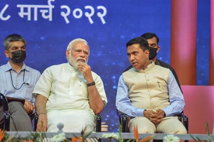 दिलचस्प बात यह है कि गोडिन्हो को छोड़कर, आठ में से पांच मंत्री पूर्व कांग्रेस नेता हैं, जो पिछले पांच वर्षों में बीजेपी में शामिल हुए हैं. गोडिन्हों छह साल पहले बीजेपी में शामिल हुए थे.