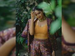 PHOTO : पोरी तुझ्या कातील अदा... ‘आई कुठे काय करते’च्या ‘ईशा’चा ग्लॅमरस अंदाज!