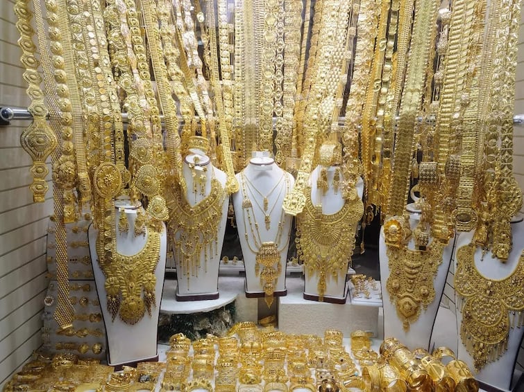 Gold-silver prices today: Gold-silver prices fell again today, find out what happened now Gold-silver prices today: આજે ફરી સોના-ચાંદીના ભાવ ઘટ્યા, જાણો આજના લેટેસ્ટ ભાવ શું છે....