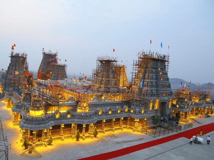 Yadadri Sri Lakshmi Narasimha Swamy Temple Telangana Opening Darshan Timings Everything Yadadri Temple Telangana: వైభవంగా యాదాద్రి మహాసంప్రోక్షణ పూర్తి, సాధారణ భక్తులకు ప్రవేశం ఎప్పటినుంచంటే