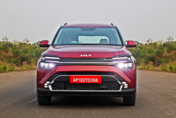 সেভেন সিটারে সেরা অপশন কিয়া ক্যারেন্স ?