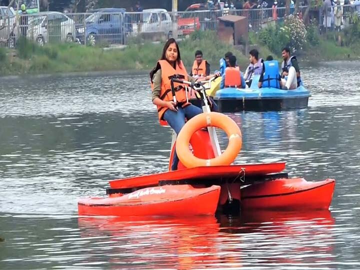 திண்டுக்கல் : சுற்றுலாத்தலமான கொடைக்கானலில் புதிதாக வாட்டர் சைக்கிள் படகு அறிமுகம்..