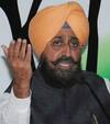 ਪੰਜਾਬ ਦੇ ਸਕੂਲ ਦਿੱਲੀ ਨਾਲੋਂ ਕਿਤੇ ਬਿਹਤਰ, ਦਿੱਲੀ ਮਾਡਲ ਇੱਕ ਵਾਰ ਫ਼ਿਰ ਬੇਨਕਾਬ ਹੋਇਆ: ਪ੍ਰਤਾਪ ਸਿੰਘ ਬਾਜਵਾ
