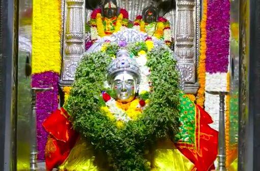 एकादशीचे  हिंदू धर्मात अनन्यसाधारण महत्त्व आहे.