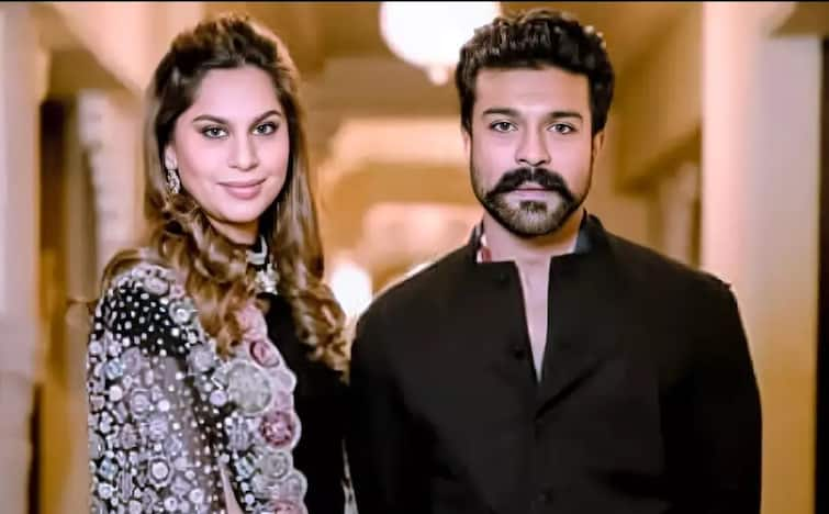 Ram Charan's wife Upasana cheers her husband after seeing 'RRR' in theater, video goes viral RRRમાં પતિ રામચરણનું કામ જોઈને ખુશ થઈ ગયેલી પત્નિ ઉપાસનાએ શું કર્યું ? જુઓ વીડિયો