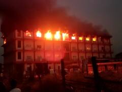 Fire in Factory: जशपुर में मिक्चर फैक्ट्री में लगी भीषण आग, पुलिस और फायर ब्रिगेड की गाड़ियां बुझाने में जुटी