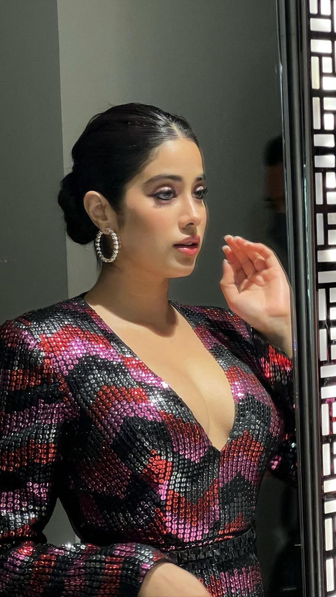From Janhvi Kapoor To Ananya Panday: These Celeb-inspired Hairstyles Can Be  Your Perfect Guide For The Wedding Season - News18