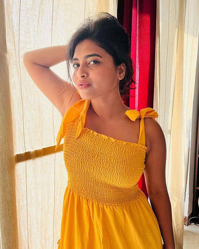 ప్రస్తుతం సినిమా అవకాశాల కోసం ప్రయత్నిస్తోంది. (Photo Courtesy: Alekhya Harika Instagram)