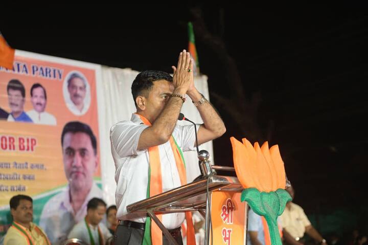 प्रमोद सावंत यांनी सलग दुसऱ्यांदा घेतली गोव्याच्या मुख्यमंत्रीपदाची शपथ