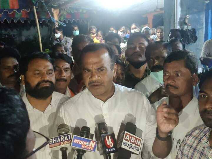 Yadadri Temple Inauguration: Bhongir MP Venkat Reddy Slams KCR For Not Inviting, Says CM Didn't Follow Protocol Yadadri Temple Inauguration: Bhongir MP Venkat Reddy Slams KCR For Not Inviting, Says CM Didn't Follow Protocol