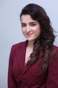 Shirley Setia: సింగర్ to గ్లామర్ డాల్ - ‘కృష్ణ వ్రింద‌ విహారి’ బ్యూటీ షిర్లే సెటియా, ఈమెకు ఇండియా మొత్తం ఫిదా!
