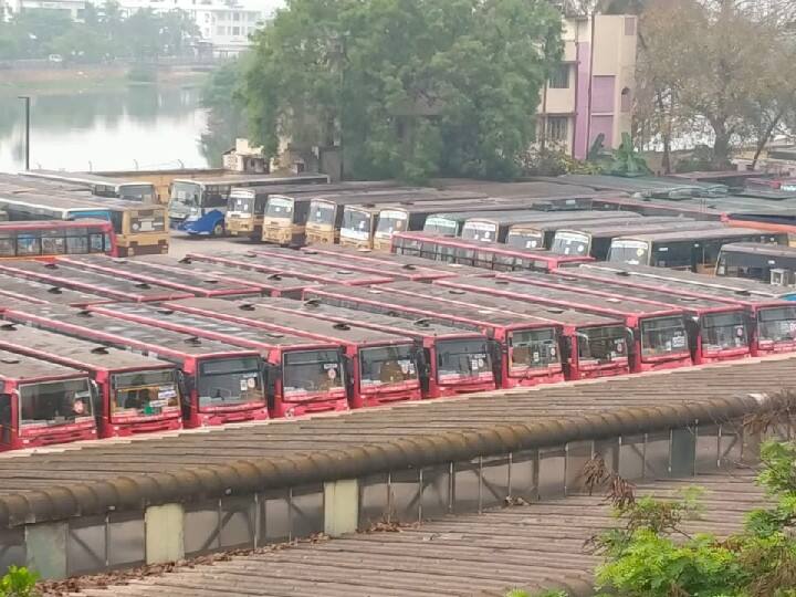 கோவையில் 90 சதவீத பேருந்துகள் இயங்கவில்லை: மாணவ மாணவிகள் அவதி - குமுறும் பொதுமக்கள்