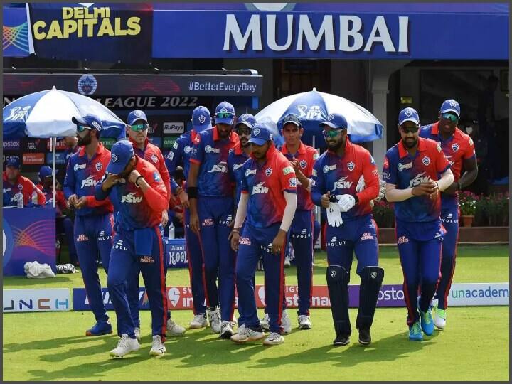 COVID in IPL 2022 Delhi Capitals Team Player Physio Test Corona Positive Corona in IPL: दिल्ली कैपिटल्स का खिलाड़ी कोरोना संक्रमित, क्वारंटाइन हुई पूरी टीम, रद्द हो सकता है अगला मैच