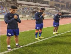 Viral Photo: “நீயும் நானும் ஒன்னு...” -  வைரலாகும் இந்திய கால்பந்து அணி வீரர்களின் ’ஒற்றுமை’ ..