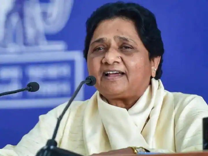 UP Assembly Elections 2022 former CM Mayawati target BJP and Samajwadi Party over UP Assembly Elections UP Politics: यूपी की पूर्व सीएम मायावती ने बीजेपी और सपा पर बोला जोरदार हमला, कहा- मुस्लिम समाज को ऐसे किया गुमराह