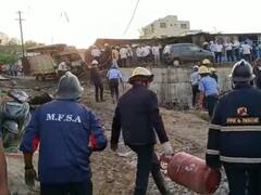 Photo Gallery : पुणे - कात्रजमध्ये एकामागून एक 10 ते 12 गॅस सिलेंडरचे स्फोट