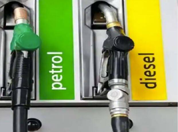 Petrol Diesel Sales Rises In India To Pre covid-19 pandemic Level Petrol Diesel Sales Rises: जबरदस्त डिमांड के चलते भारत में पेट्रोल डीजल की सेल्स कोरोना महामारी के पहले के स्तर को पार