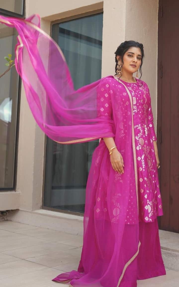 சிவந்த கன்னங்கள் ரோசப்பூ