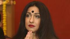 Rituparna Sengupta: সময়ে পৌঁছনো নিয়ে বচসা, অনুরোধ সত্ত্বেও বিমানে উঠতে দেওয়া হল না ঋতুপর্ণাকে!