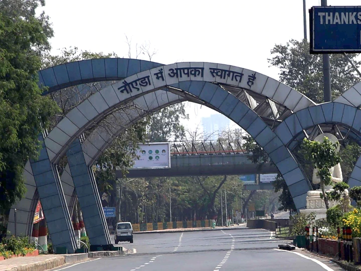 Noida: नोएडा के औद्योगिक क्षेत्र में दुकानें सील करने की कार्रवाई का विरोध, व्यापारियों ने दी ये चेतावनी