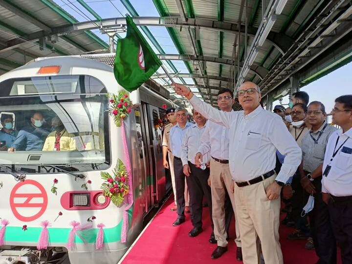 DMRC MD Dr Mangu Singh Inaugurated Additional Interchange Station at Punjabi Bagh Connecting Green and Pink Line Delhi News: पंजाबी बाग में ग्रीन और पिंक लाइन को जोड़ने के लिए इंटरचेंज मेट्रो स्टेशन तैयार,  DMRC एमडी मंगू सिंह ने किया उद्घाटन