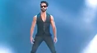 IIFA 2022: Riteish Deshmukh, Varun Dhawan to co-host the awards night with Salman | Khabar Filmy Hai